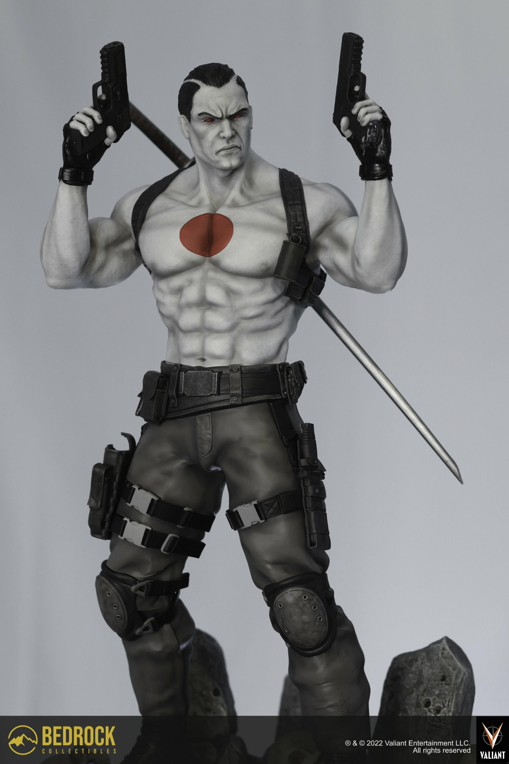 bloodshot-3qt-dual-pistols_2-