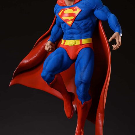dc trinity 1-4-scale-diorama-superman 3qt right angry portrait 2016