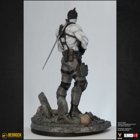 Bloodshot valiant statue 3qt back katana assault rifle bloodshot valiant statue 3qt back katana assault rifle