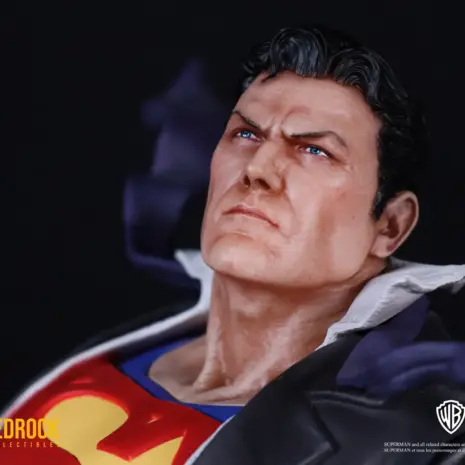 superman-statue-head-sculpt-right Superman head sculpt looking right Closeup right aligned shot. Superman looking stoic and determined as part of the Superman DC Secret Origins 1/4 scale Statue. Sculpted in polystone resin by Bedrock Collectibles
