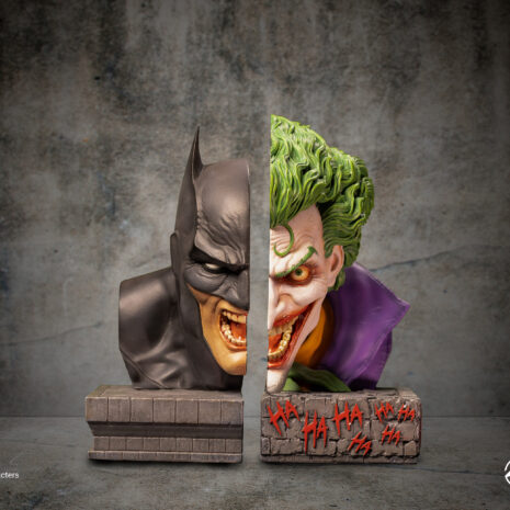 628942703591-3 batman vs joker nemesis bookend bust